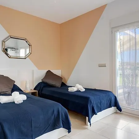Villa Sleeps 10 Pool Air Con Wifi Calpe