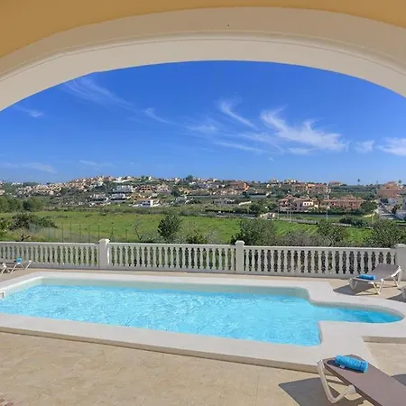 Sleeps 10 Pool Air Con Wifi Villa *