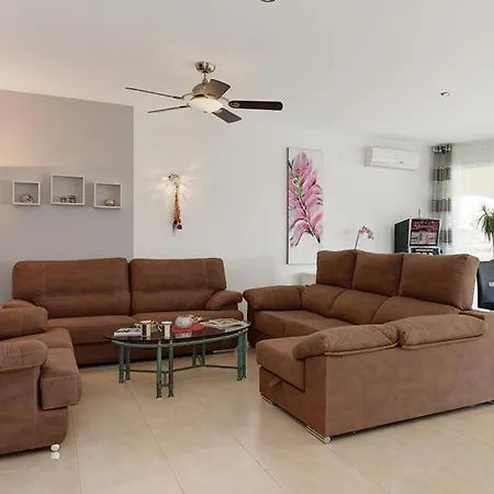 Sleeps 10 Pool Air Con Wifi * Calpe